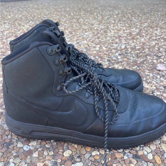 Nike Lunar Force 1 Duckboot 18 Triple Black BQ7930 003 - Picture 4 of 8